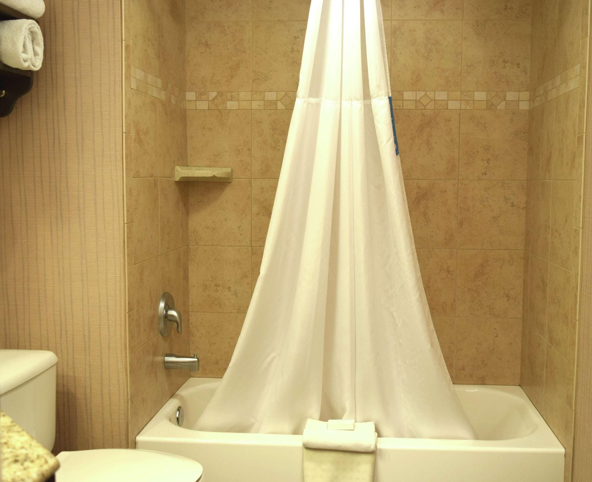 Hampton Hotel 3*