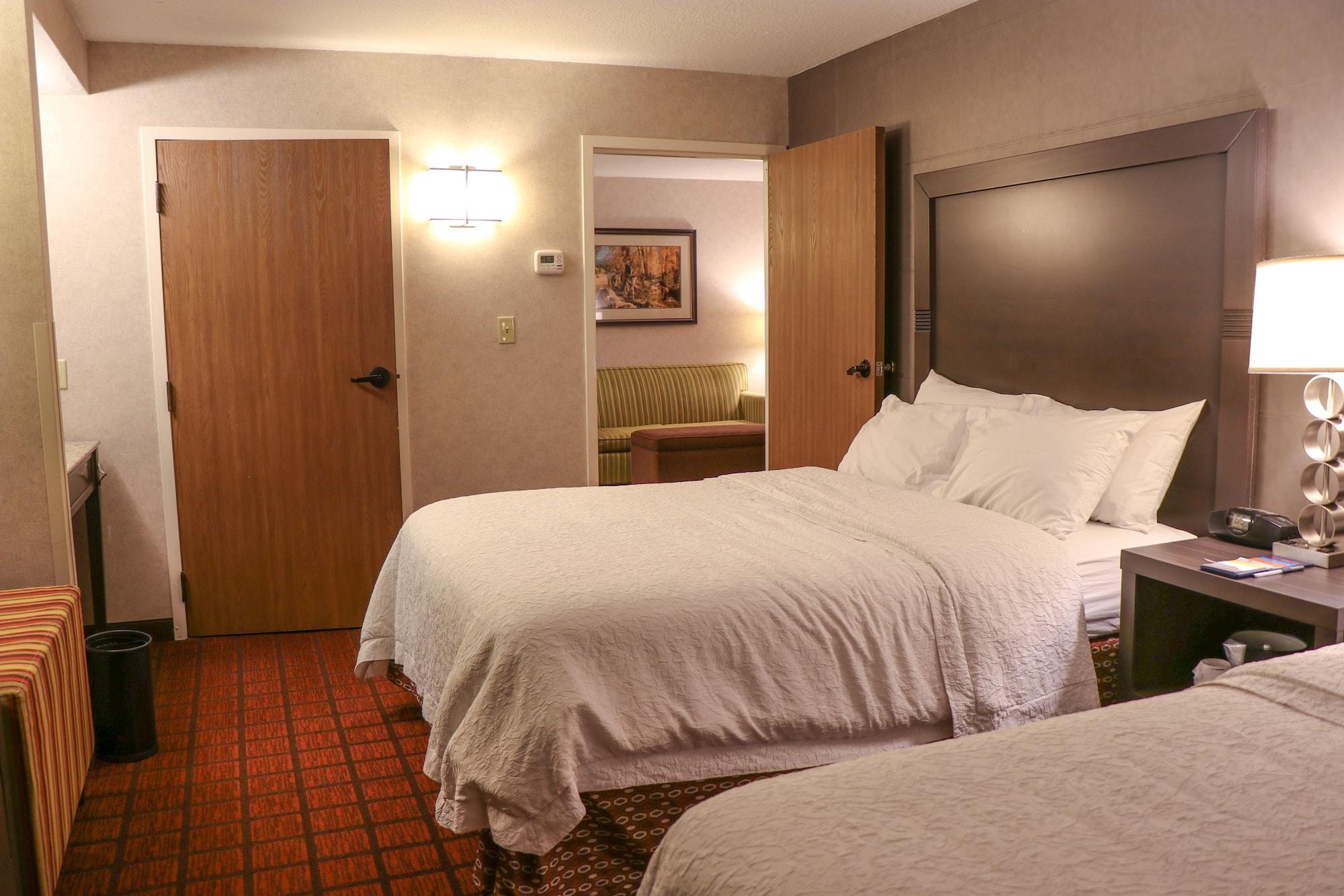 Hampton 3*