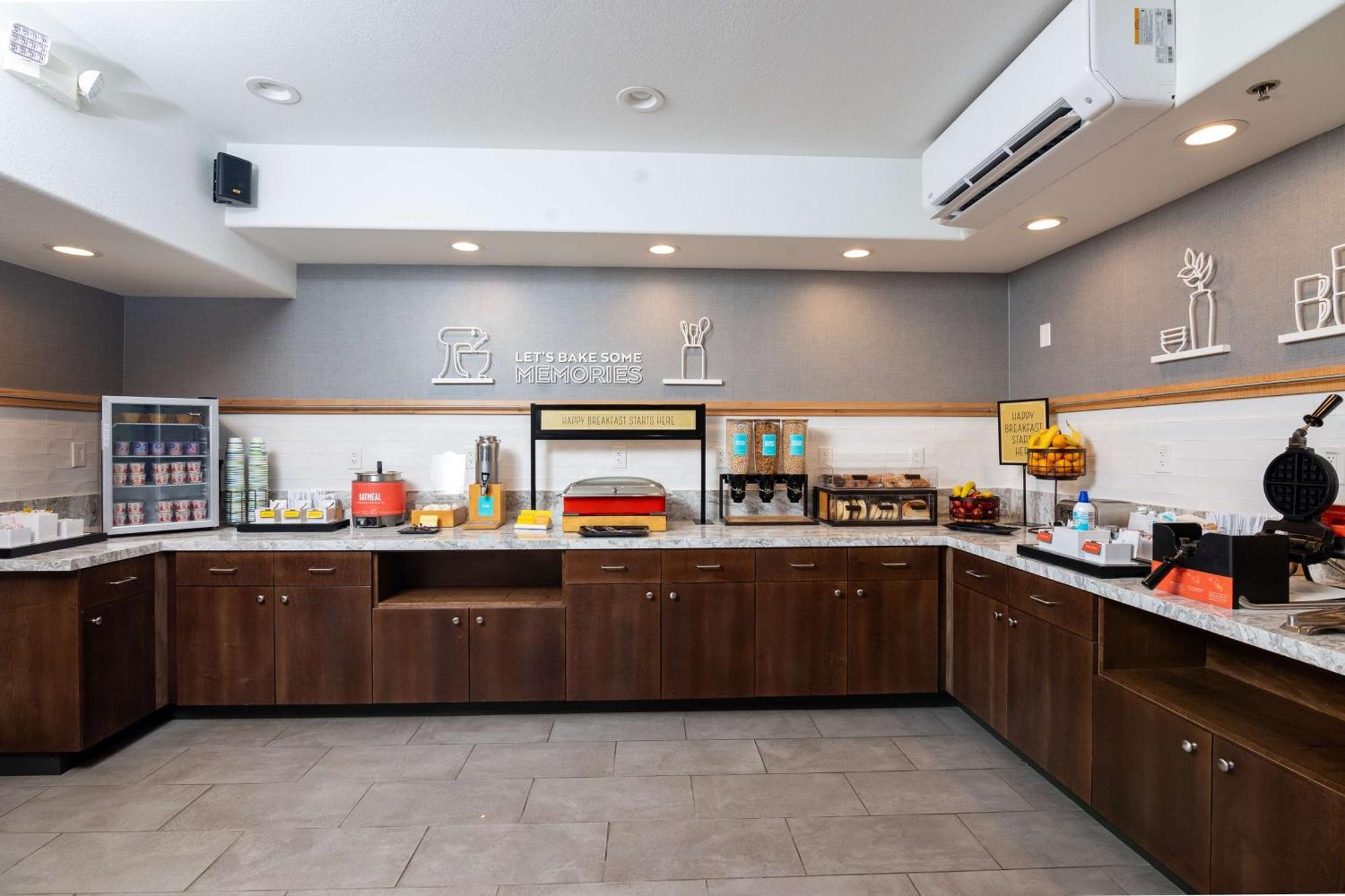 Hampton Hotel 3*